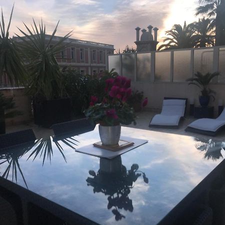 Appartement Terrasse Dans Palace Centre Ville Menton Exterior foto
