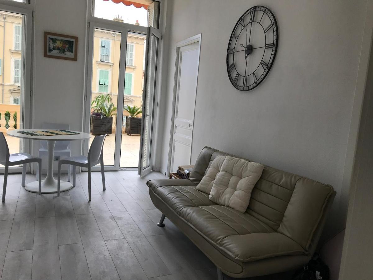 Appartement Terrasse Dans Palace Centre Ville Menton Exterior foto